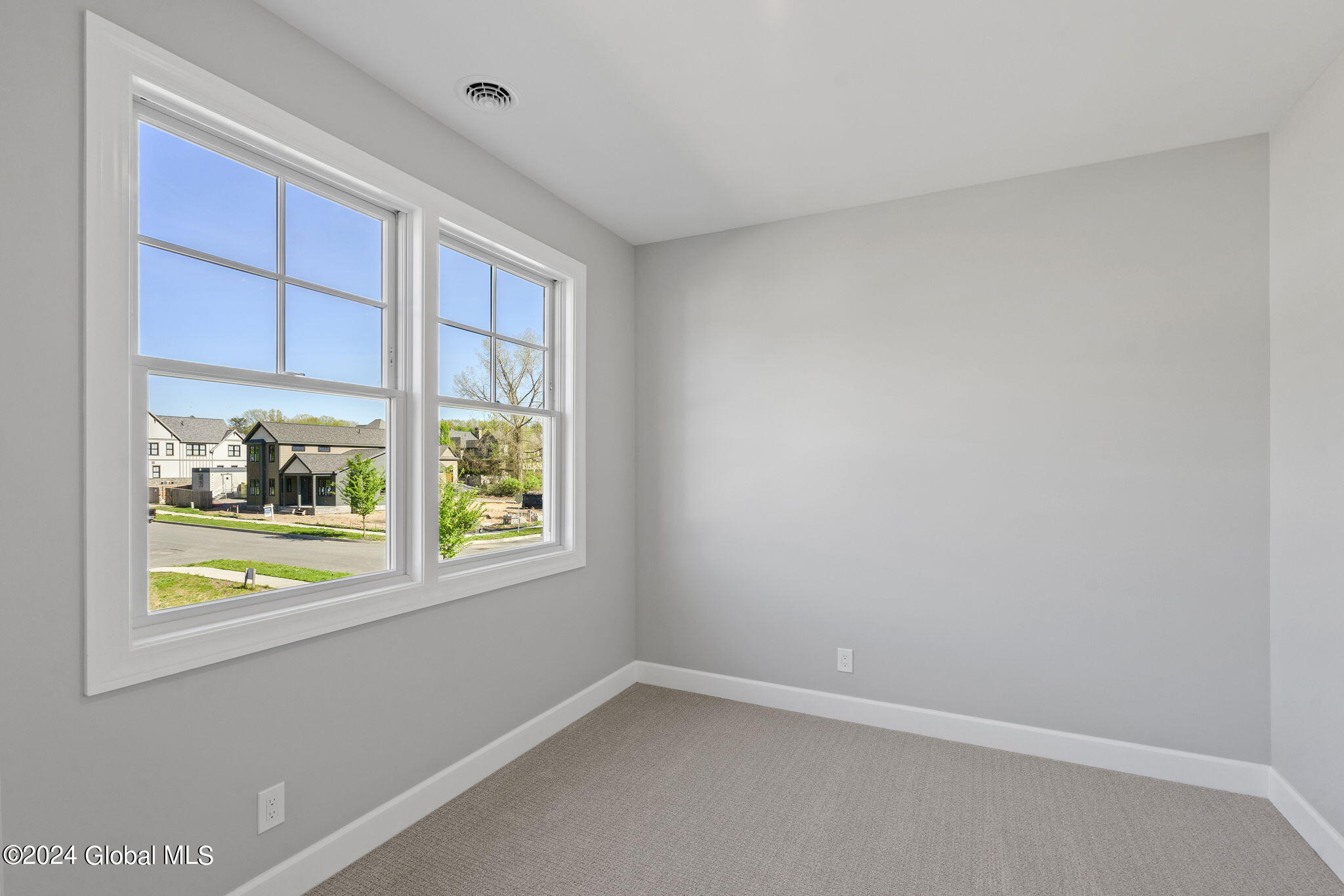 18 Aurora Avenue, Saratoga Springs, New York image 38