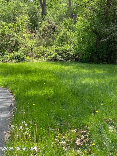 Photo of L39 Inwood Avenue, Schenectady, NY 12309 (MLS # 202517995)