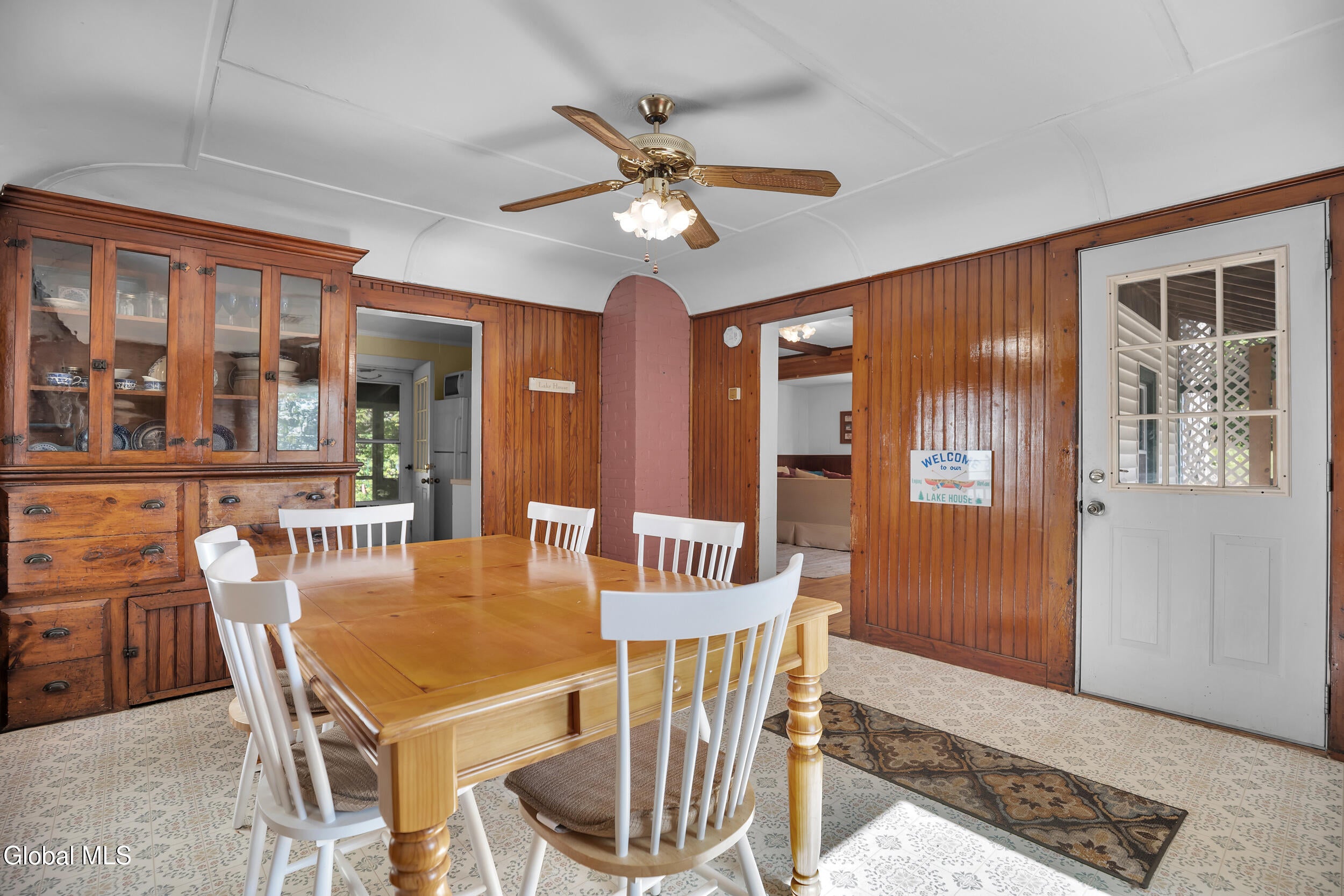 780 Diamond Point Road