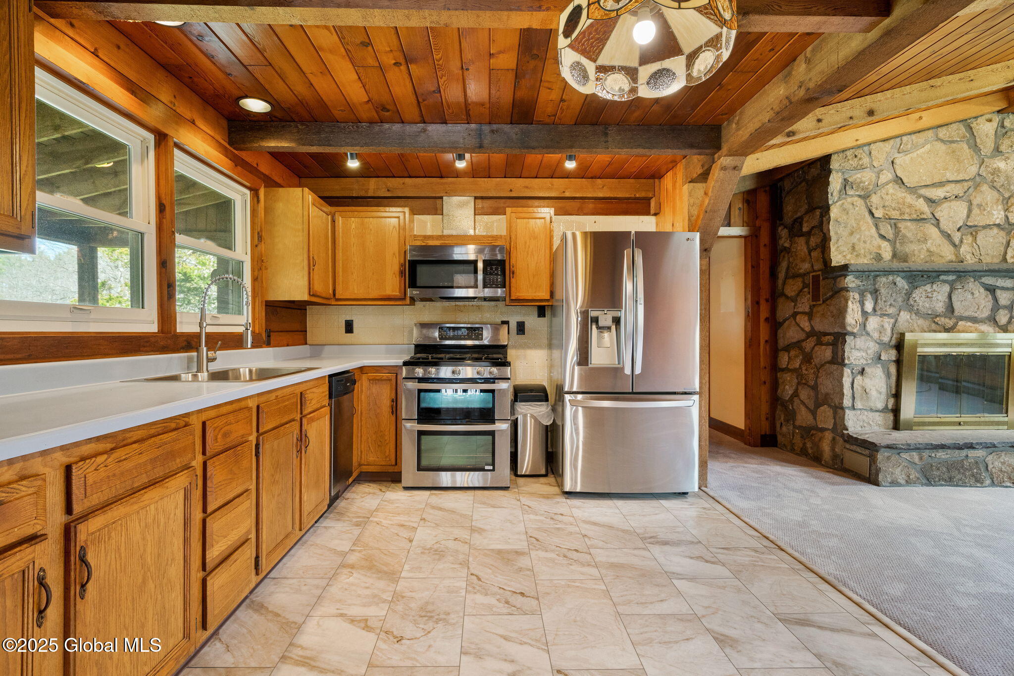 293 Tompkins Road, Ravena, New York image 9