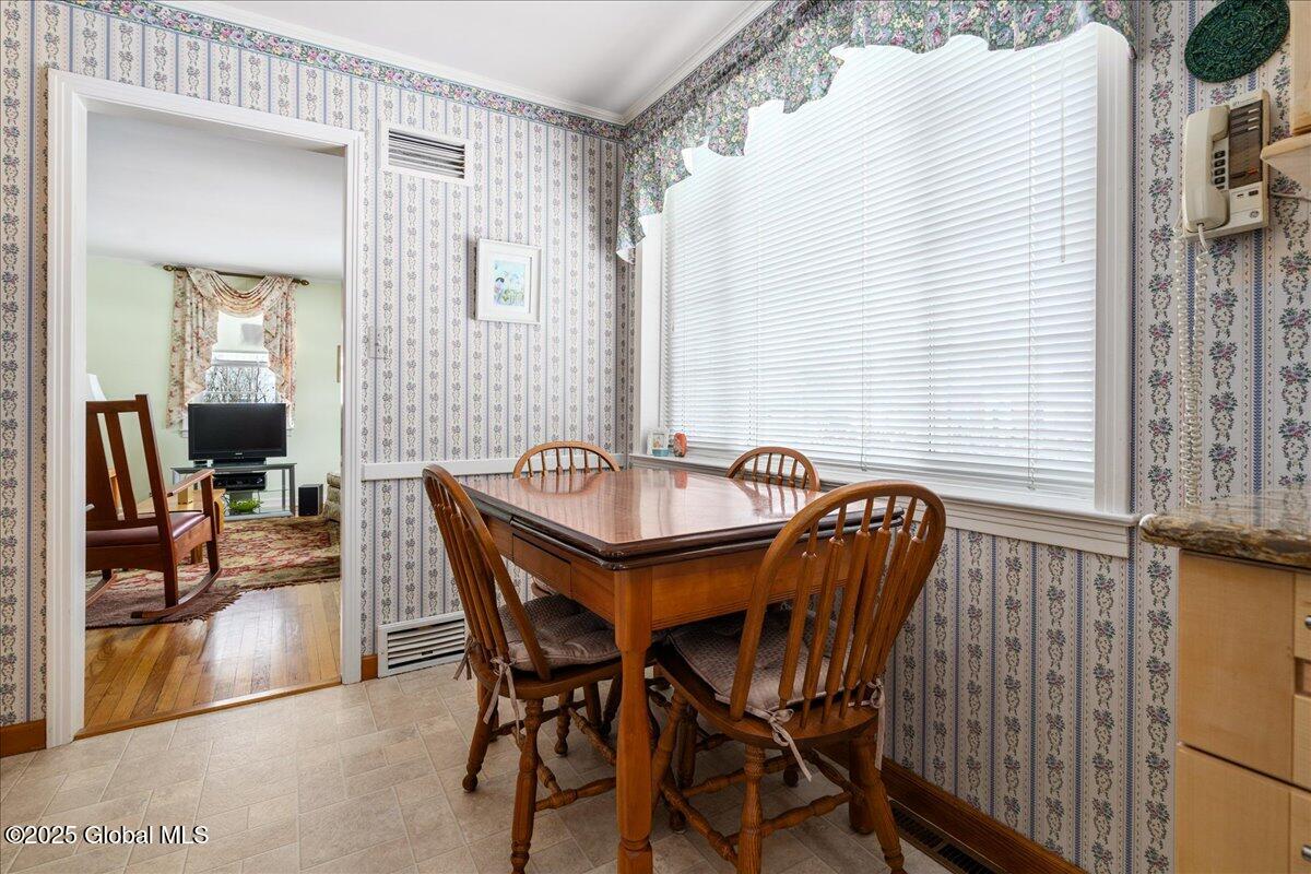 19 Shirley Drive, Schenectady, New York image 8