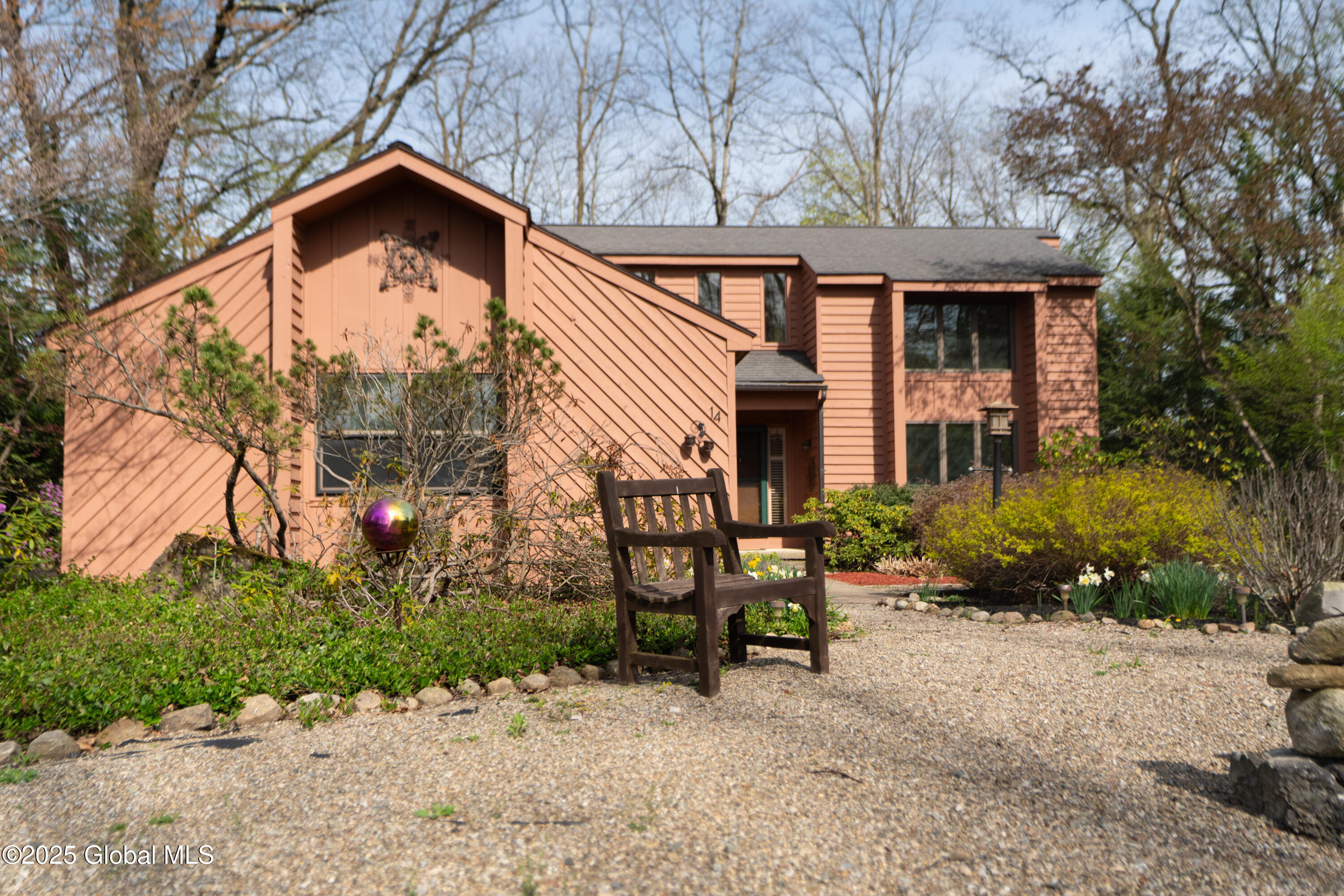 14 Longwood Drive, Saratoga Springs, New York image 4