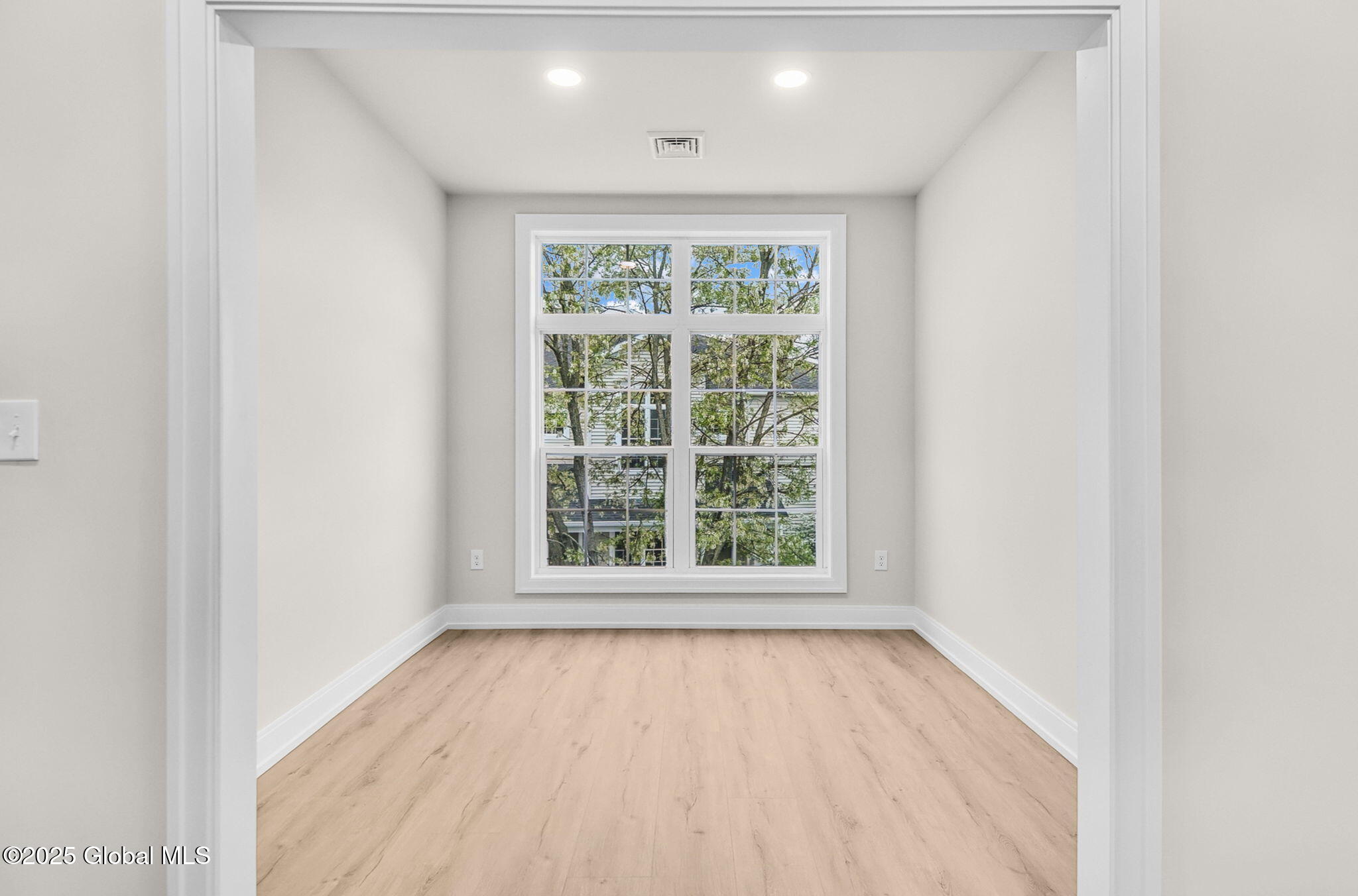 605 Vly Pointe Drive, Niskayuna, New York image 14