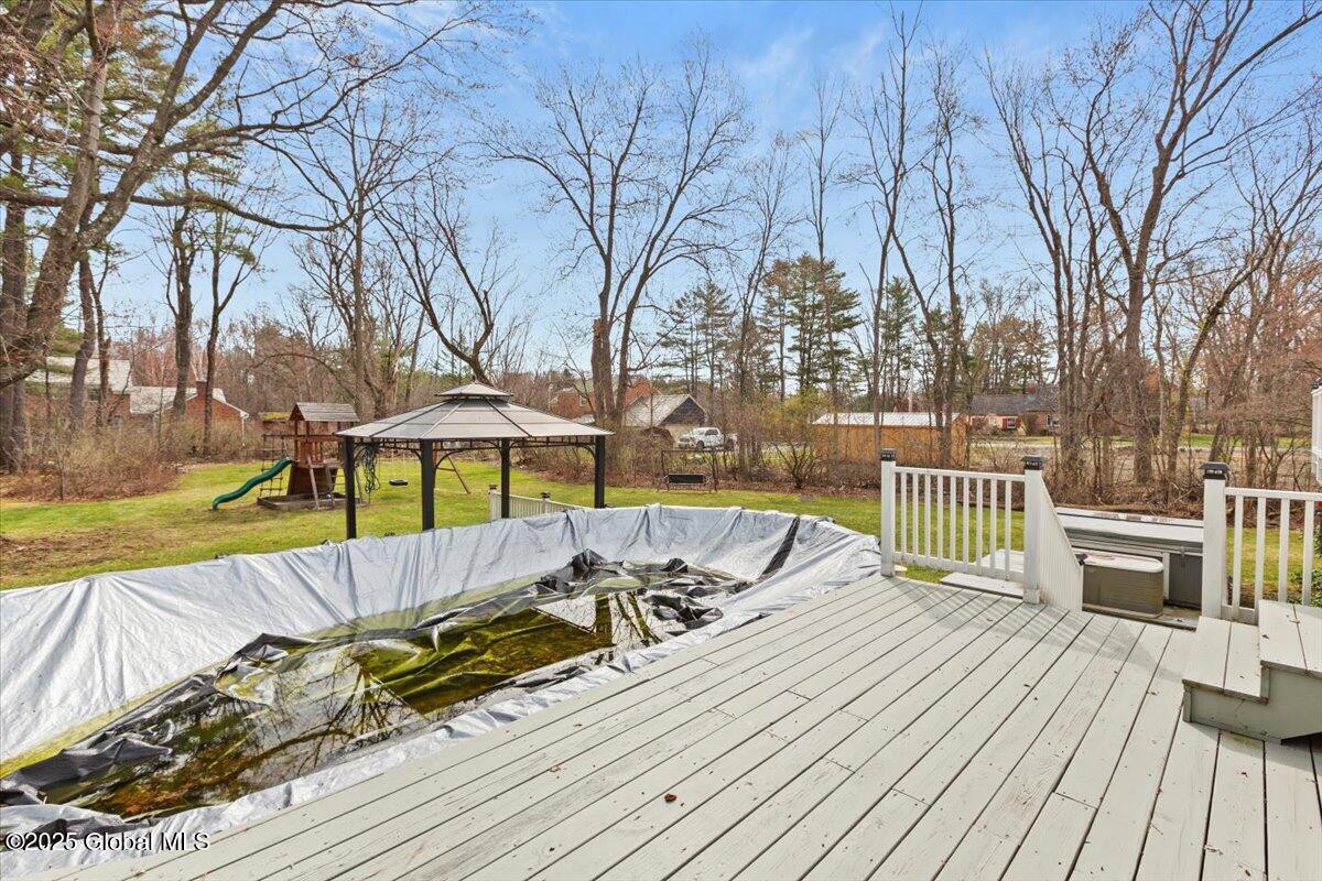 720 St Davids Lane, Niskayuna, New York image 36