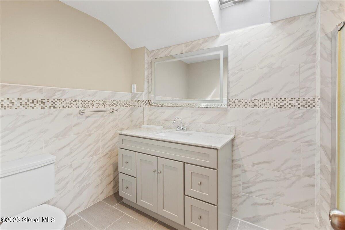 720 St Davids Lane, Niskayuna, New York image 24