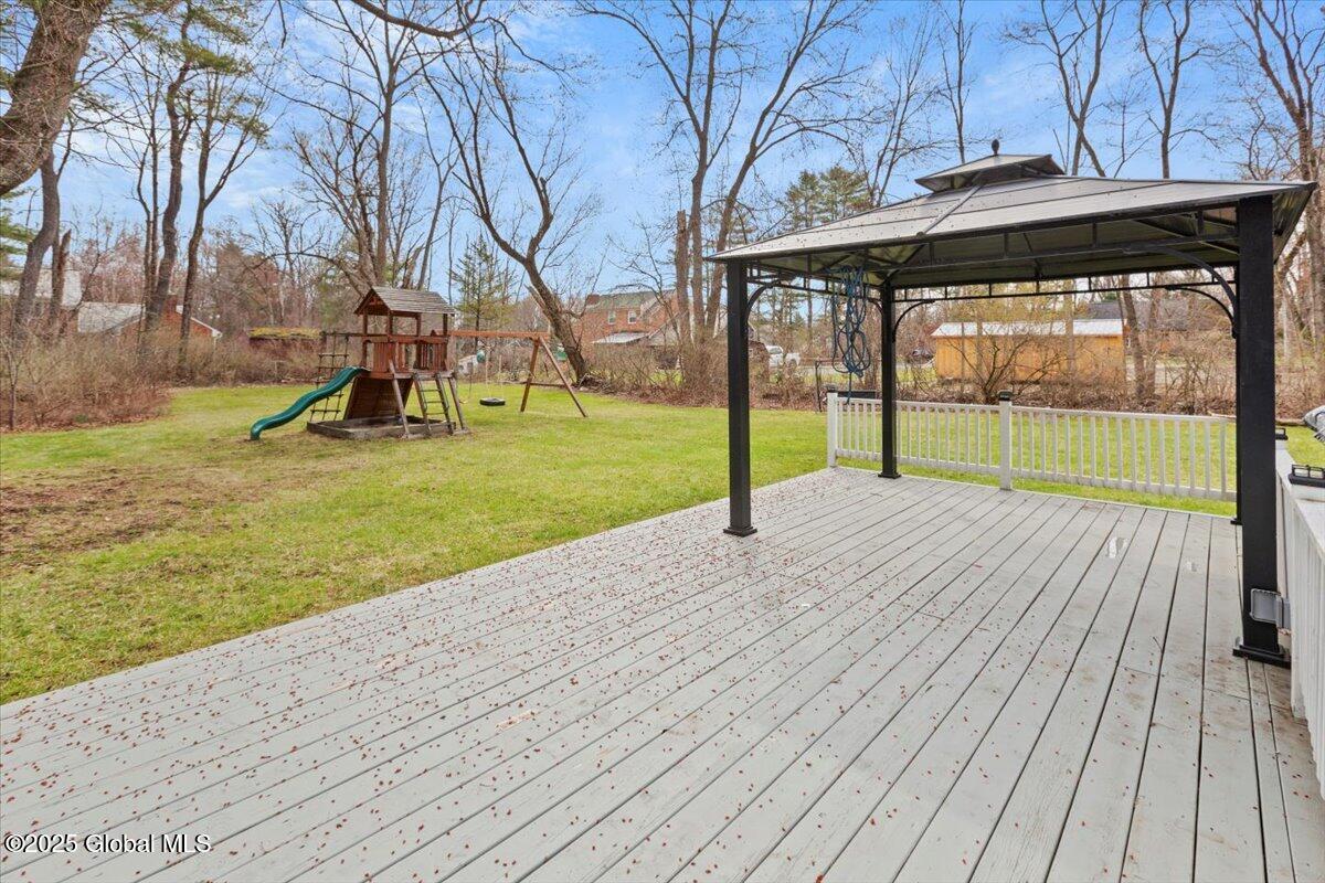 720 St Davids Lane, Niskayuna, New York image 39