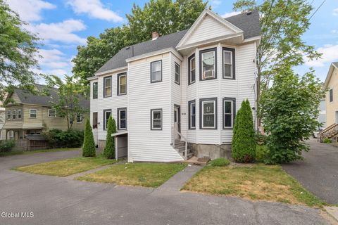 Photo of 918 Park Avenue, Schenectady, NY 12308 (MLS # 202611362)