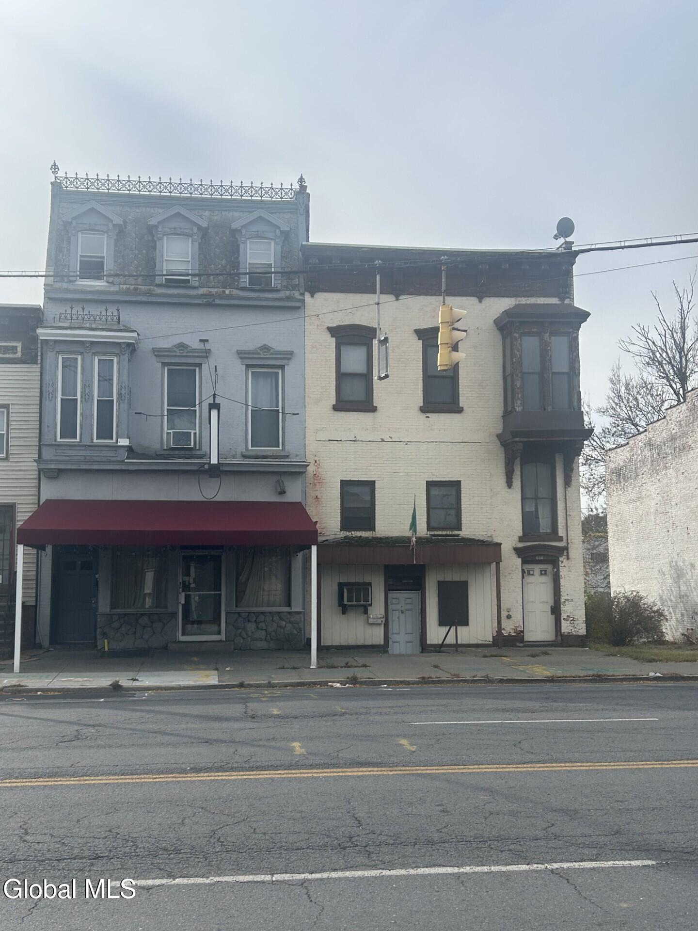 662 Central Avenue