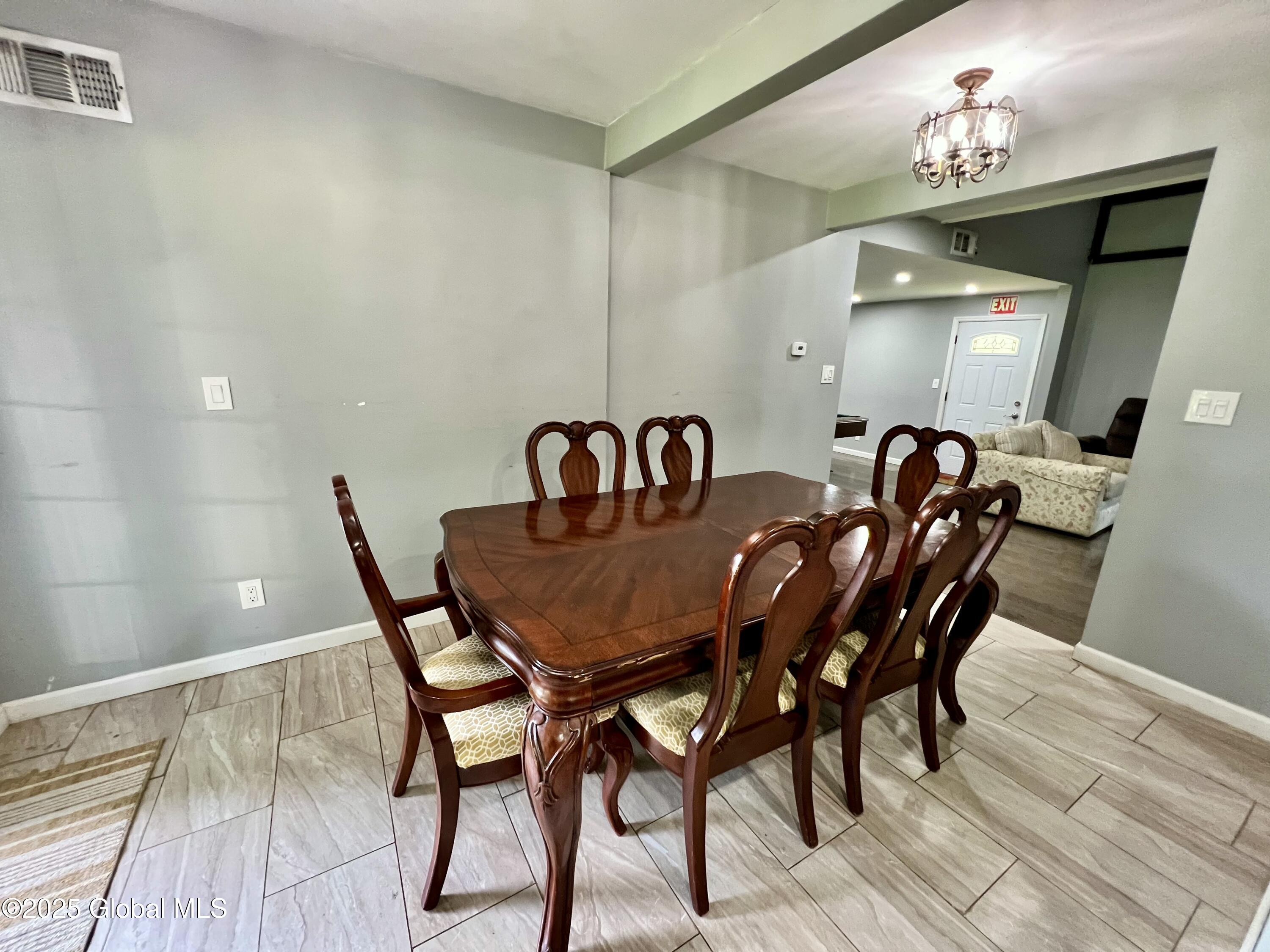 Mayfield, New York 12117, United States, 4 Bedrooms Bedrooms, ,3 BathroomsBathrooms,Residential,Active,132851