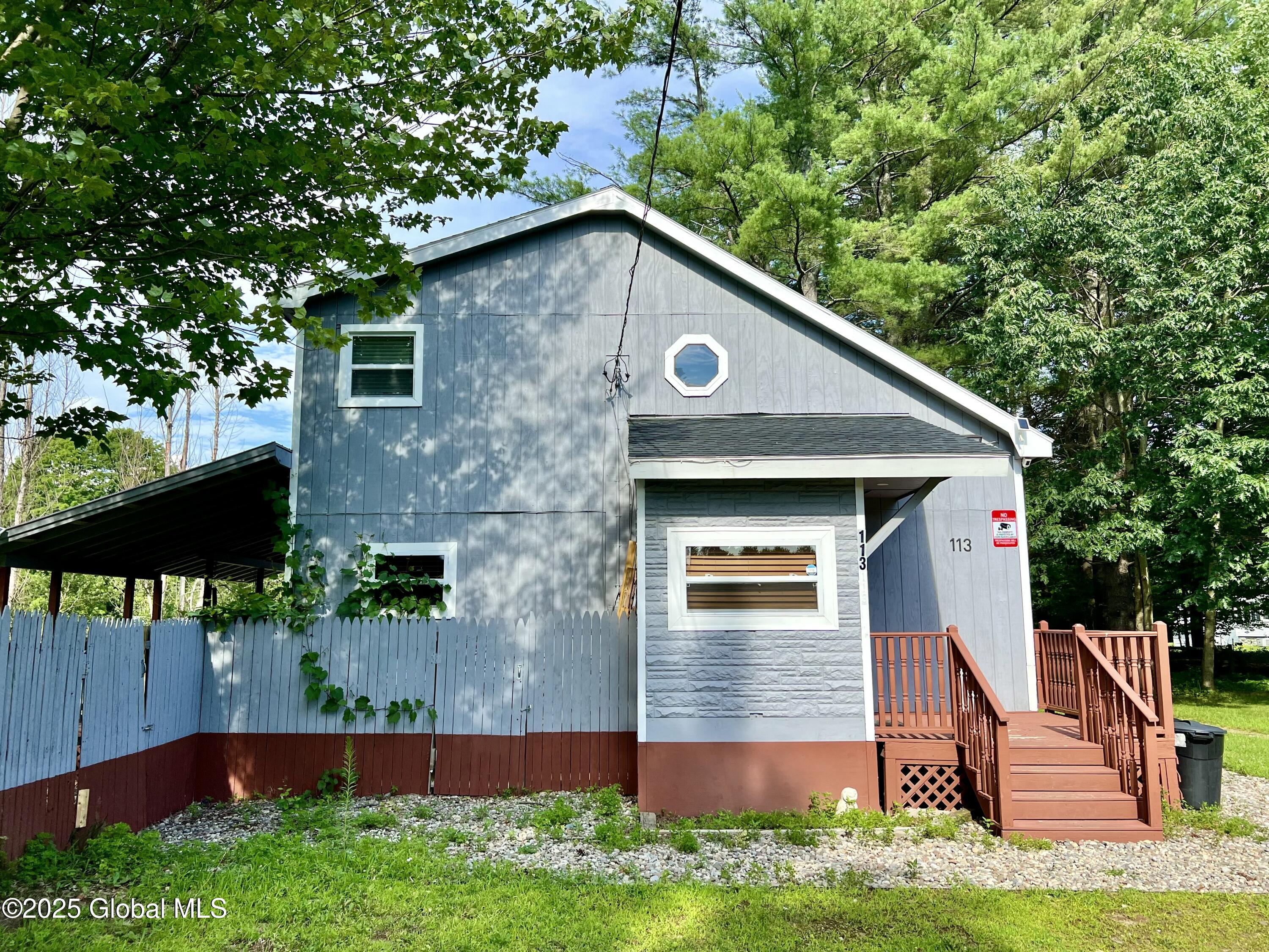 Mayfield, New York 12117, United States, 4 Bedrooms Bedrooms, ,3 BathroomsBathrooms,Residential,Active,132851