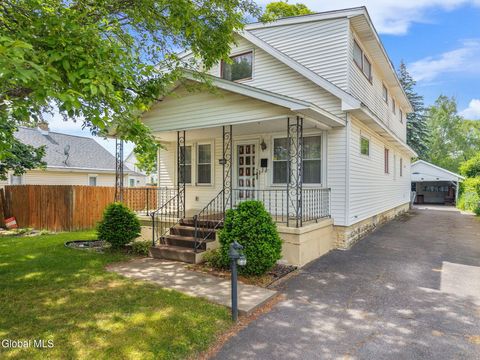 Homes For Sale - 2021 Cedarlawn Avenue<br/> Schenectady, NY 12306