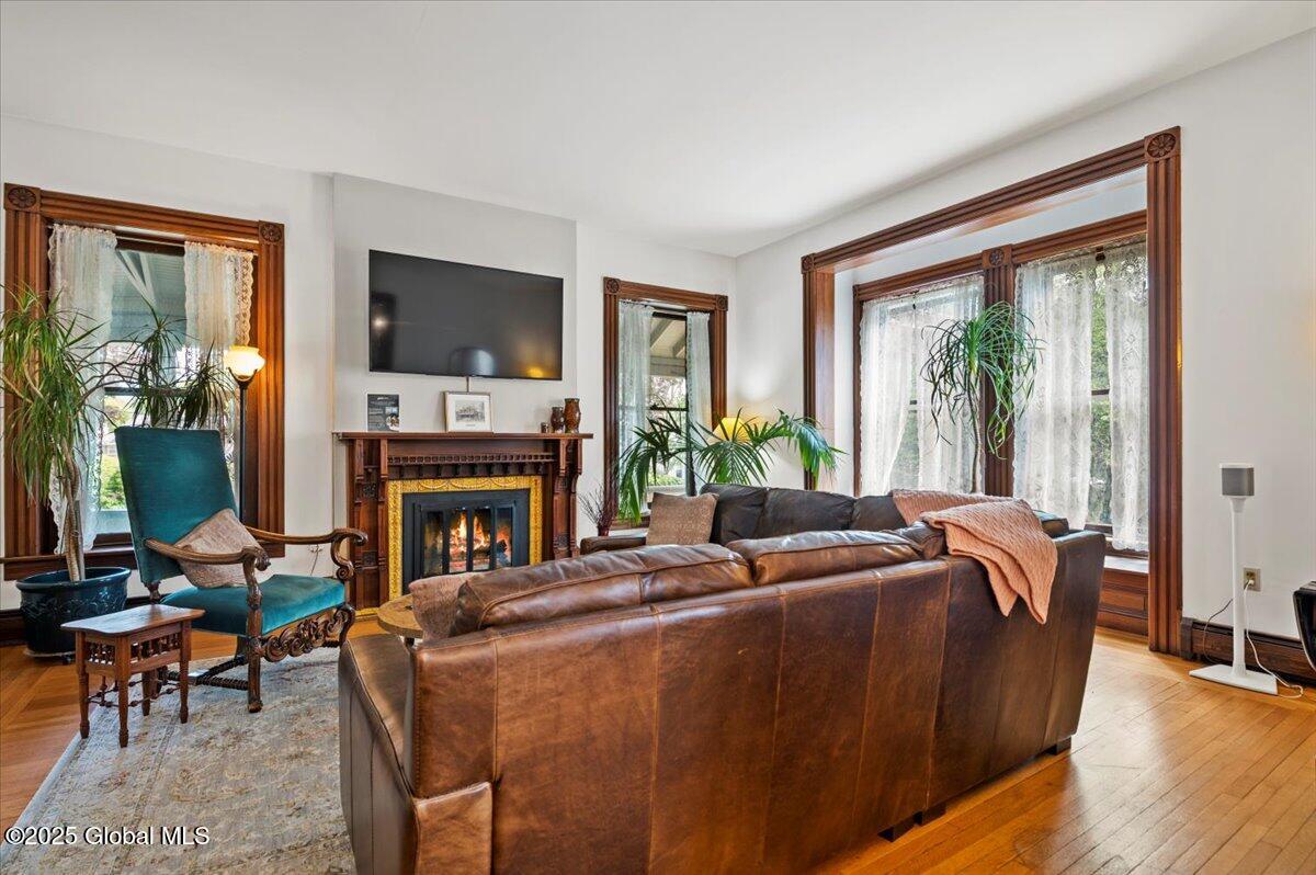 605 N Broadway, Saratoga Springs, New York image 11