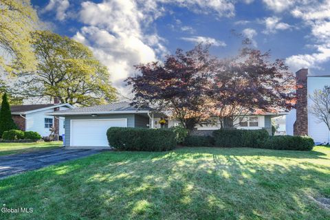 Photo of 109 Fairlawn Avenue, Albany, NY 12203 (MLS # 202528364)