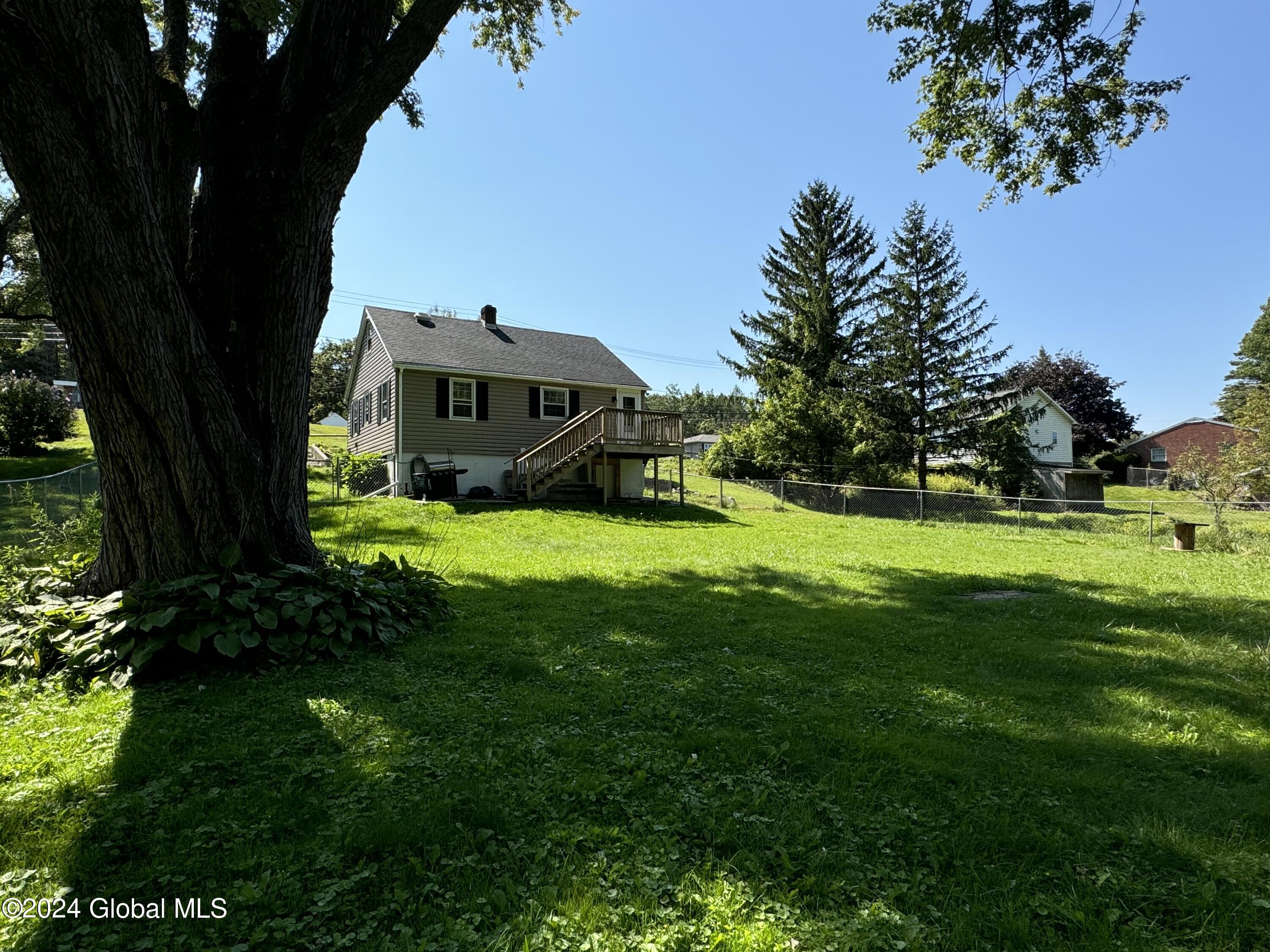 261 Whiteview Road, Wynantskill, New York image 35