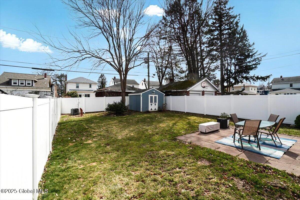 13 Clayton Place, Albany, New York image 35