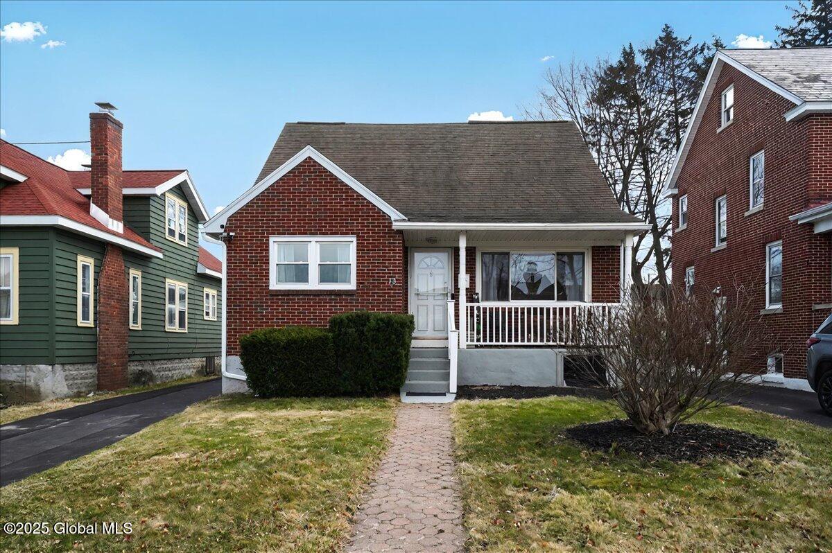 13 Clayton Place, Albany, New York image 1