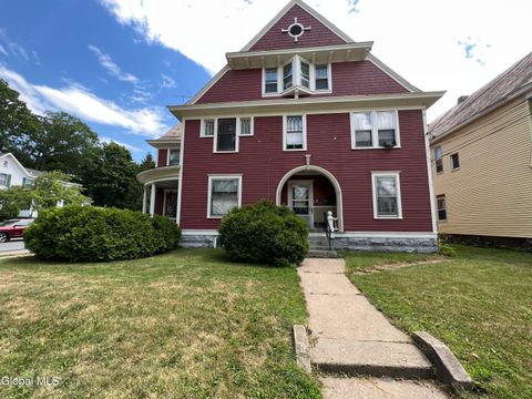 Photo of 1084 Wendell Avenue #1, Schenectady, NY 12308 (MLS # 202529957)