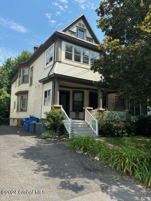 17 Cuyler Avenue 2nd Floor