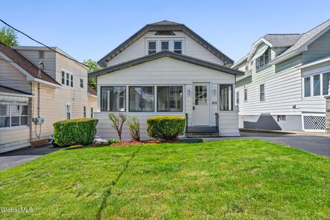 Photo of 40 Lawn Avenue, Albany, NY 12204 (MLS # 202617080)