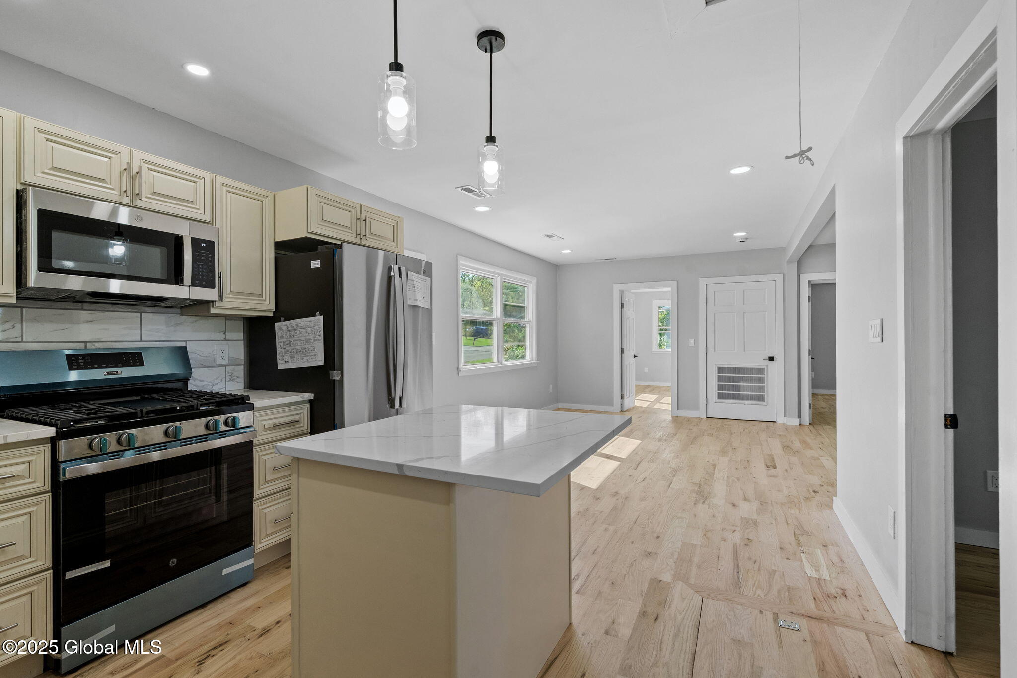 12 Jones Drive, Schenectady, New York image 7