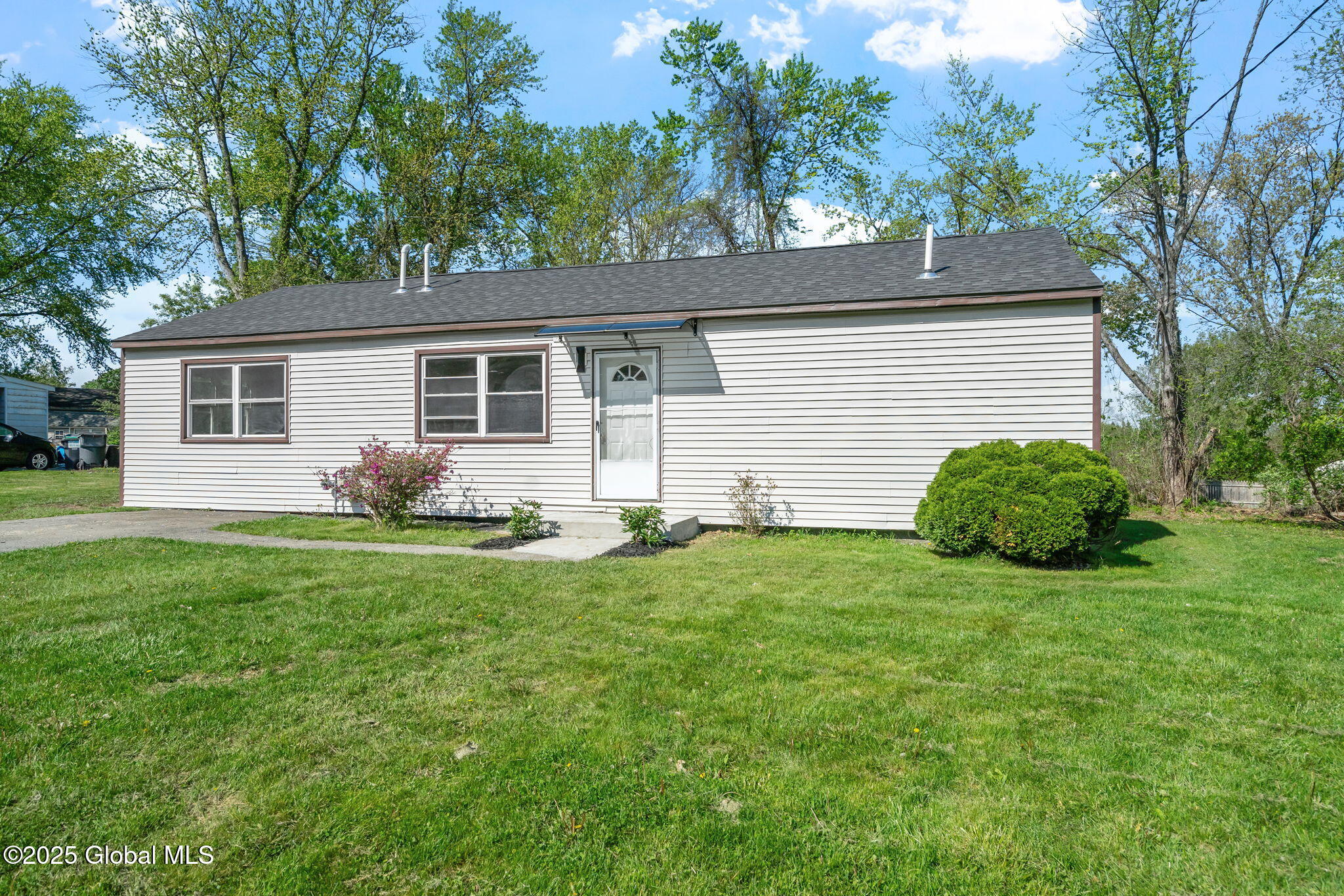 12 Jones Drive, Schenectady, New York image 2