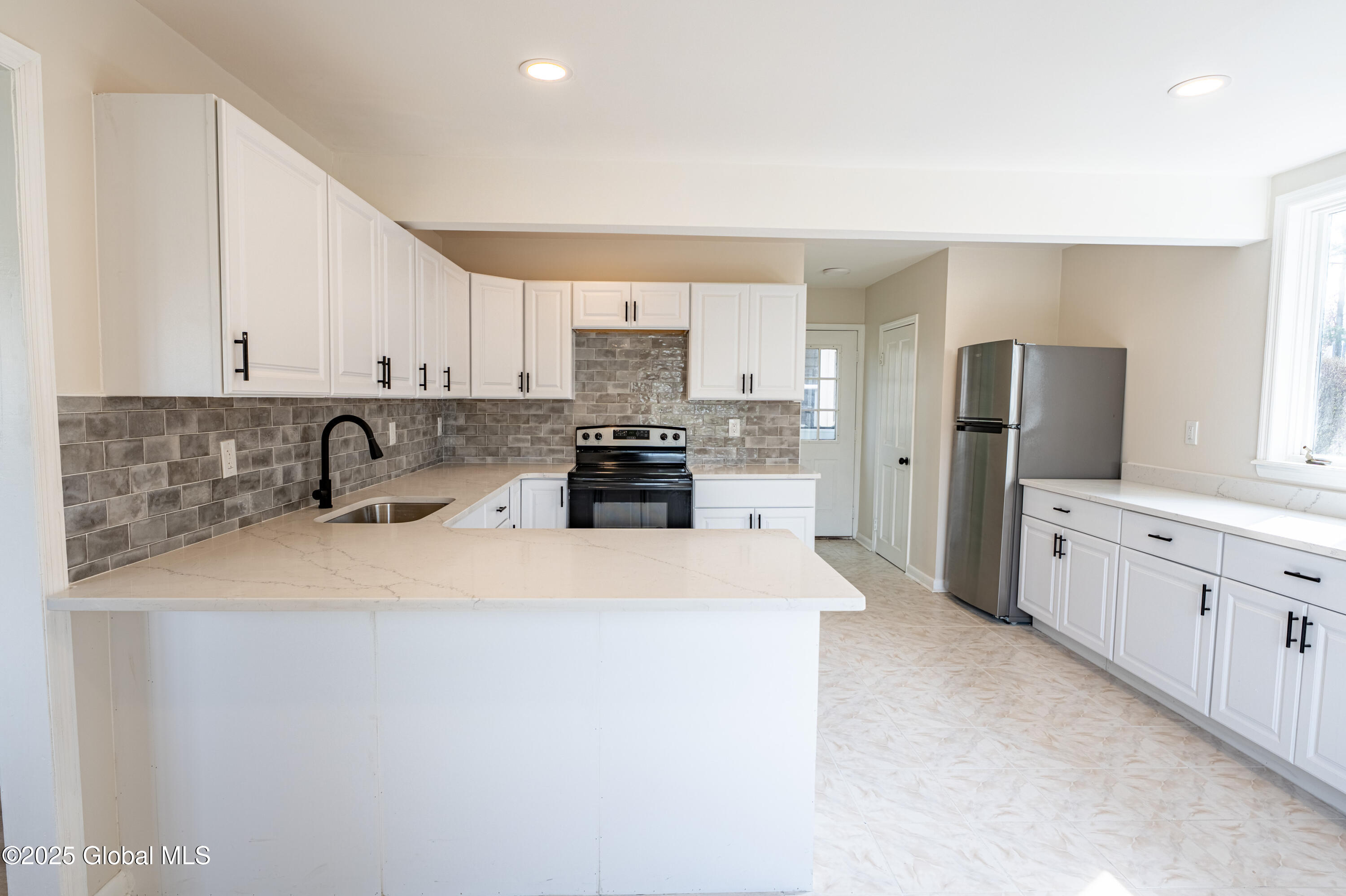 1012 Palazini Drive, Schenectady, New York image 13