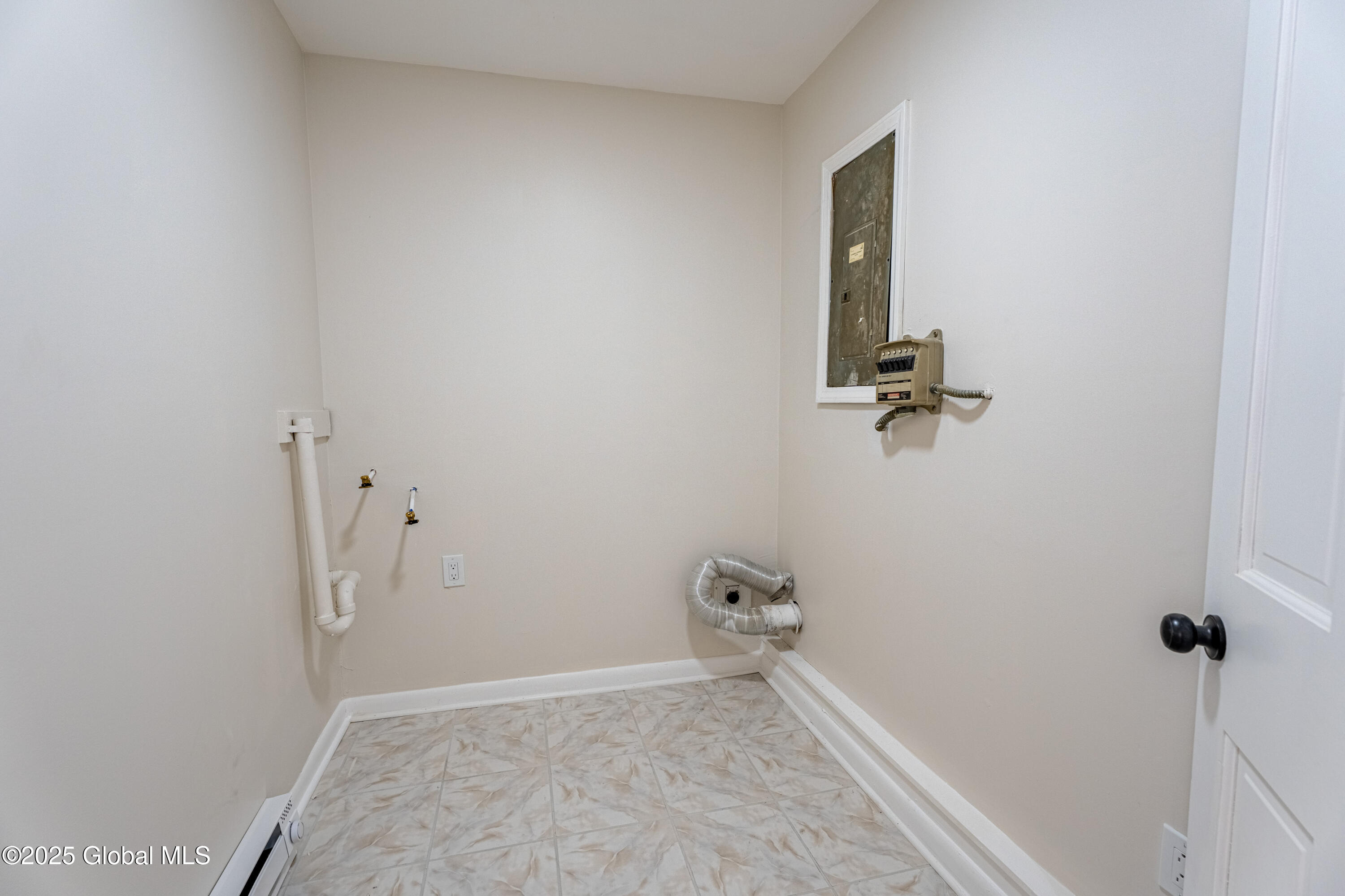 1012 Palazini Drive, Schenectady, New York image 26