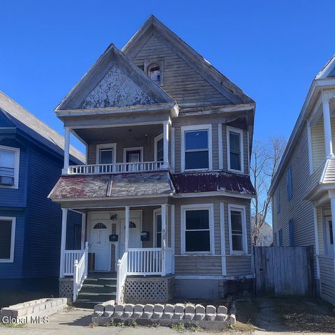 Photo of 1013 Delamont Avenue, Schenectady, NY 12307 (MLS # 202529340)