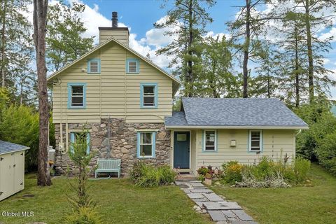 Photo of 26 Stone Camp Way, Sand Lake, NY 12018 (MLS # 202622564)