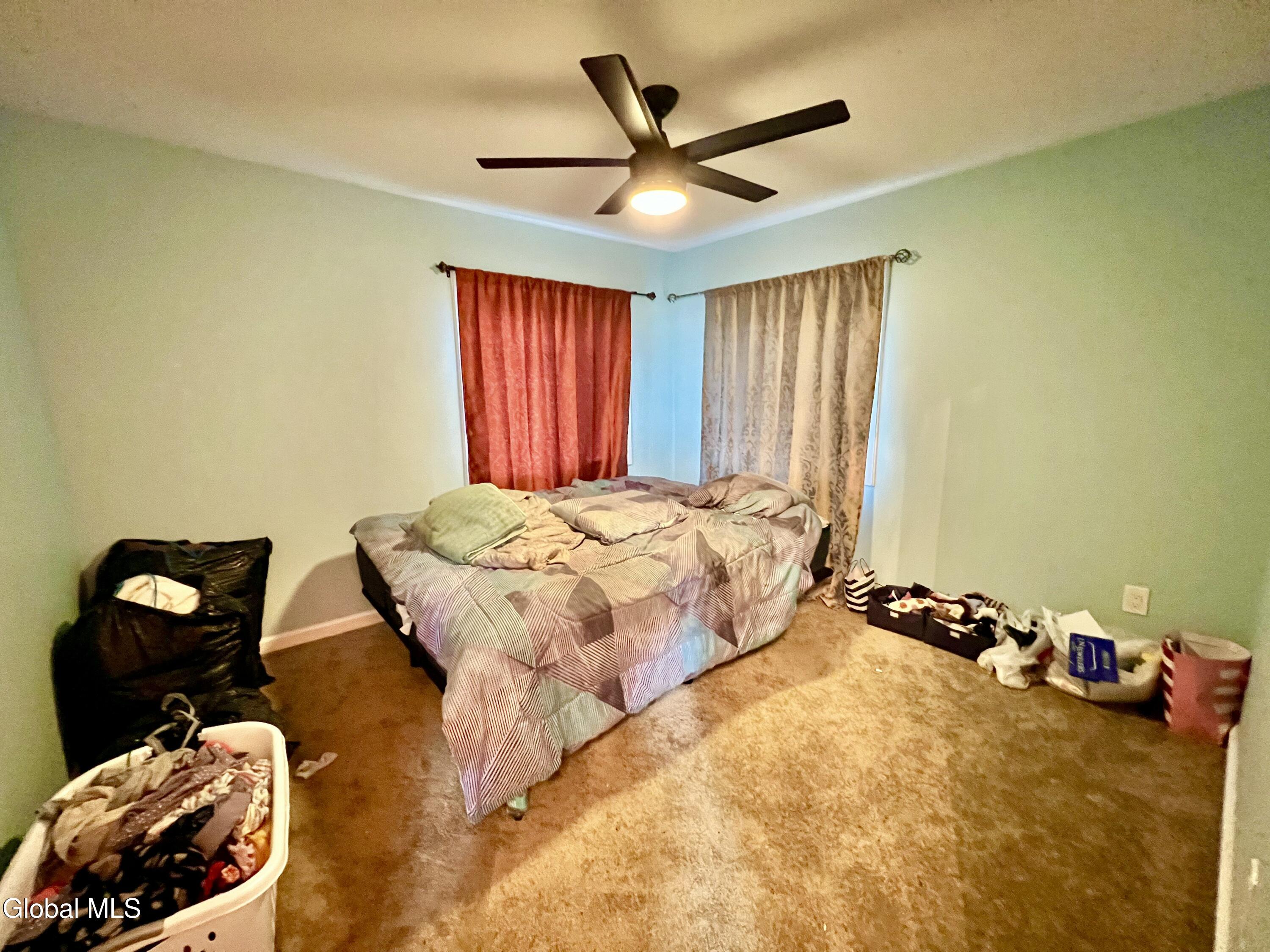 Schenectady, New York 12306, United States, 5 Bedrooms Bedrooms, ,2 BathroomsBathrooms,Residential,Active,201298