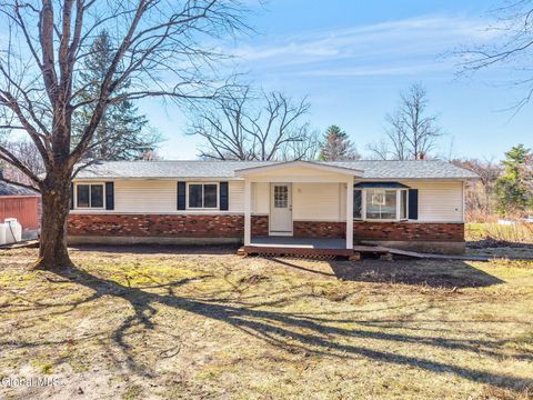Photo of 90 Clamsteam Road, Halfmoon, NY 12065 (MLS # 202615550)
