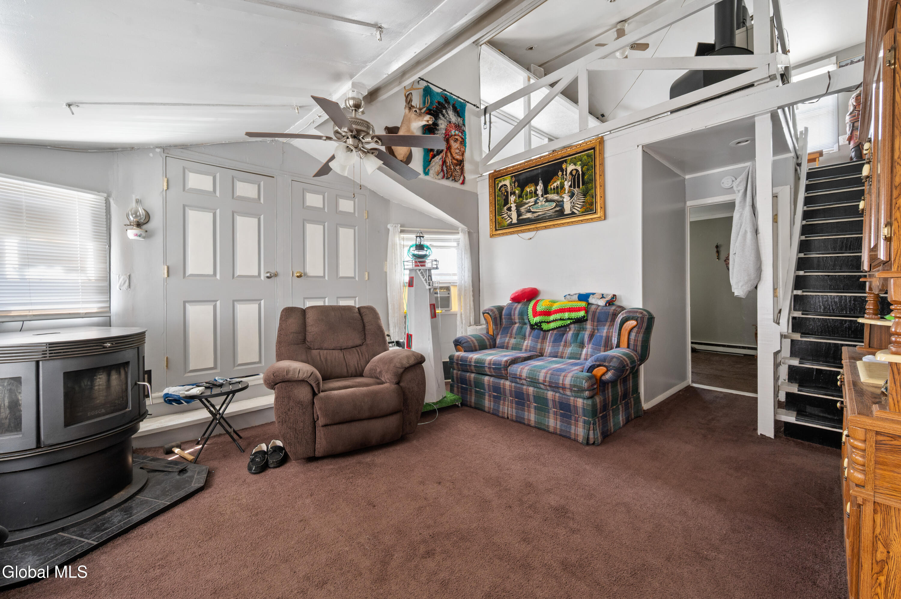 Troy, New York 12182, United States, 8 Bedrooms Bedrooms, ,6 BathroomsBathrooms,Residential,Active,216161