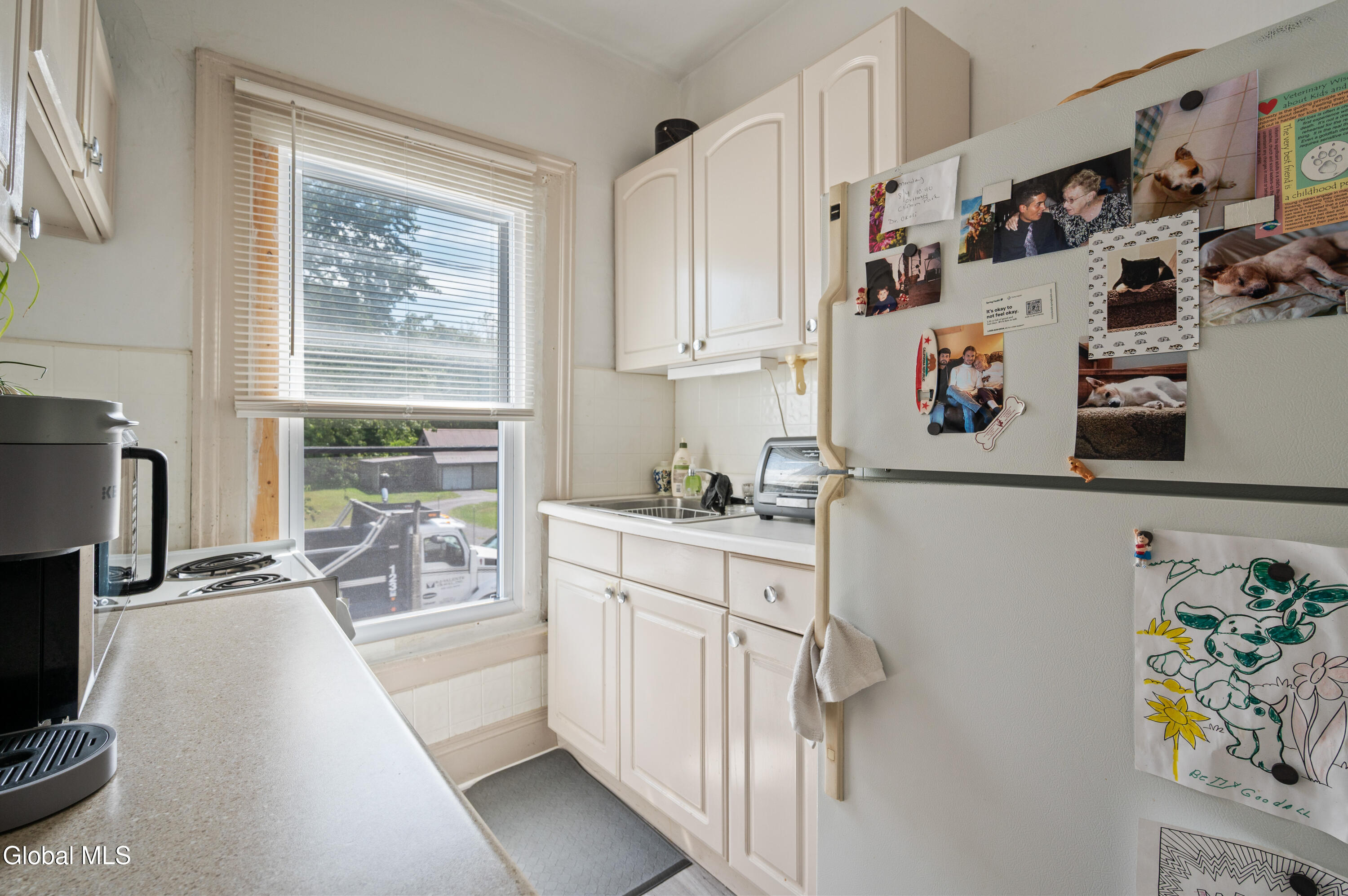 Troy, New York 12182, United States, 8 Bedrooms Bedrooms, ,6 BathroomsBathrooms,Residential,Active,216161