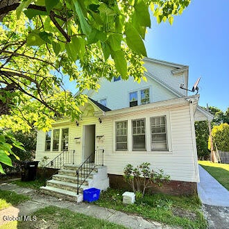 Multifamily For Rent - 2121 Burdett Avenue #NORTH<br/> Rensselaer County, Troy, NY 12180
