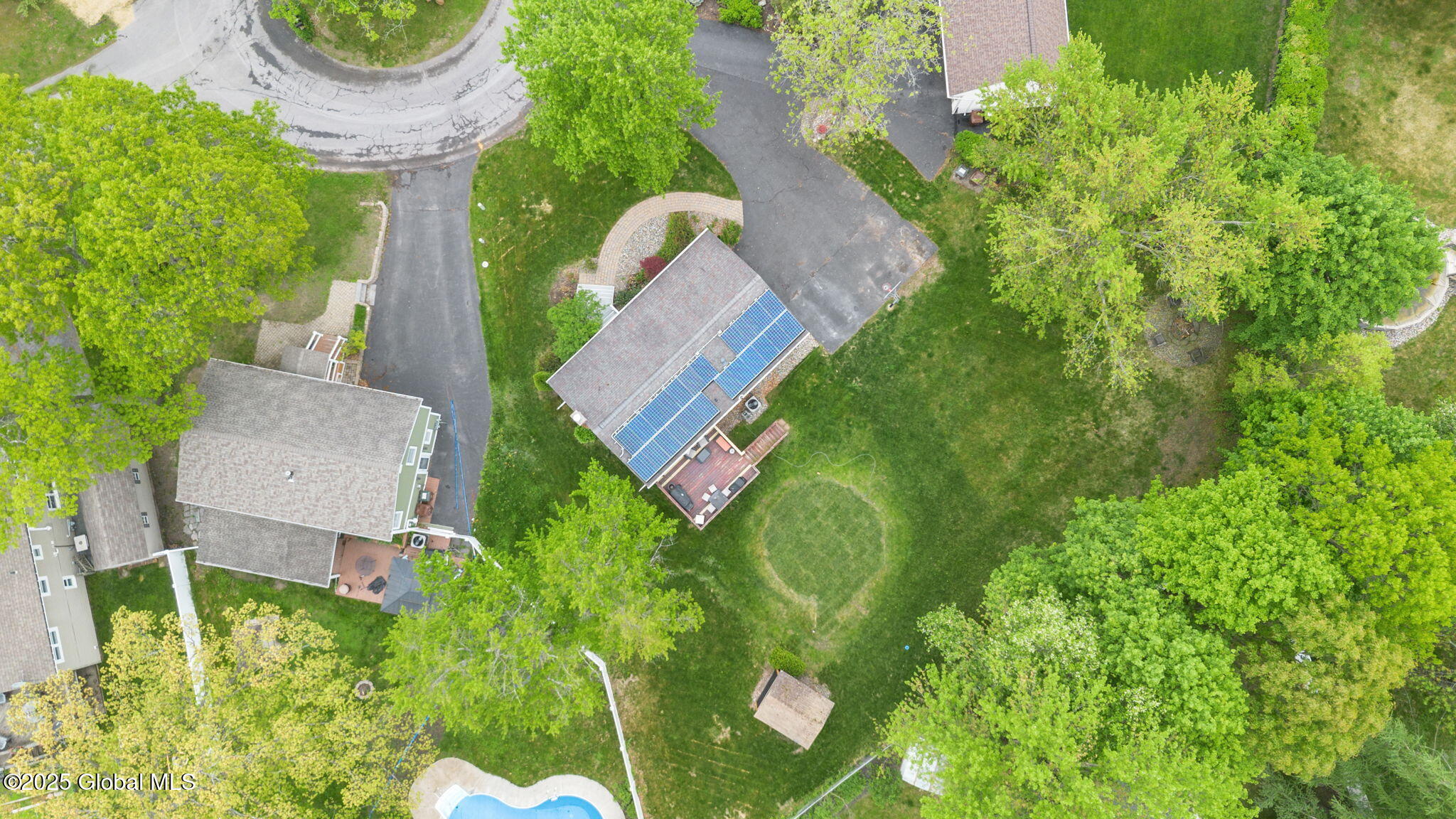 101 Woodview Court, Voorheesville, New York image 2