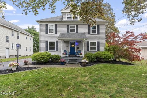 Photo of 27 Long Avenue, Schenectady, NY 12304 (MLS # 202527788)