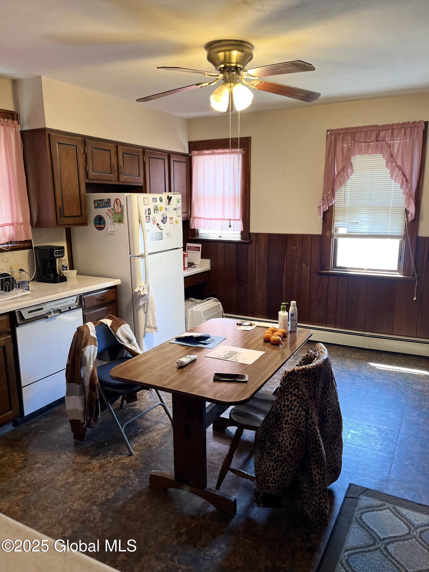 1554 Hawthorne Street, Schenectady, New York image 6