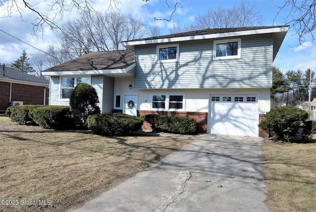 20 Marie Parkway, Loudonville, NY 12211, MLS 202312374 Howard Hanna