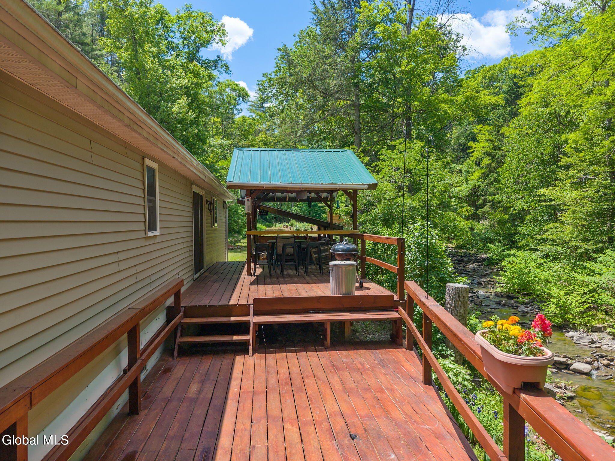 230 Pleasant Valley Road
