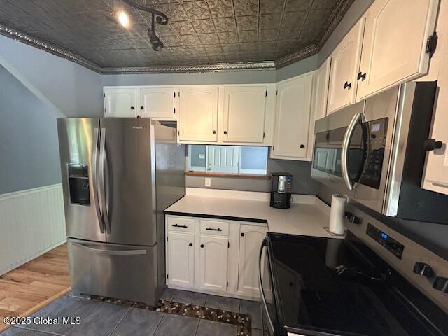571 Valley Falls Road, Melrose, New York image 9