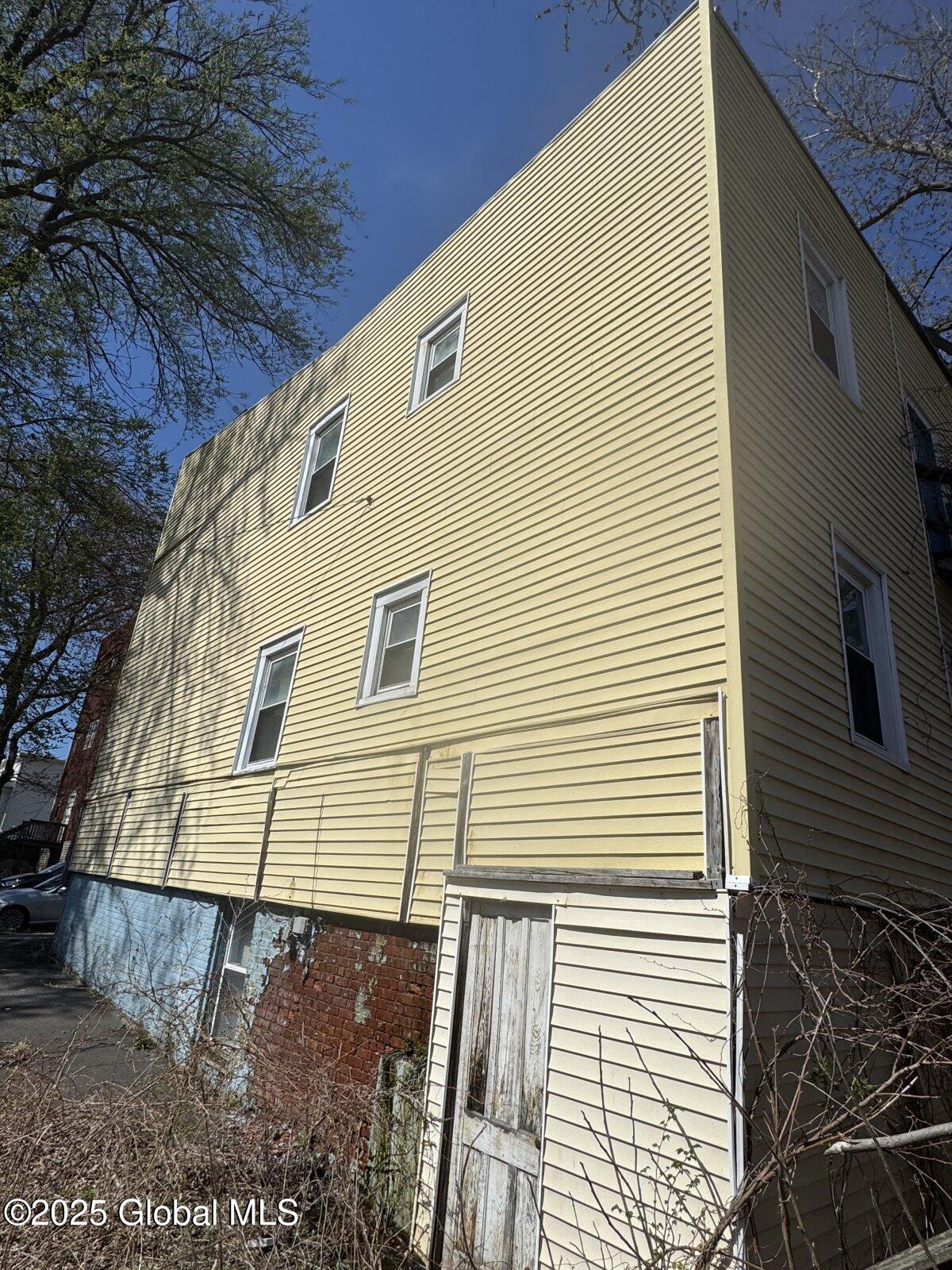8 Dove Street, Albany, New York image 1