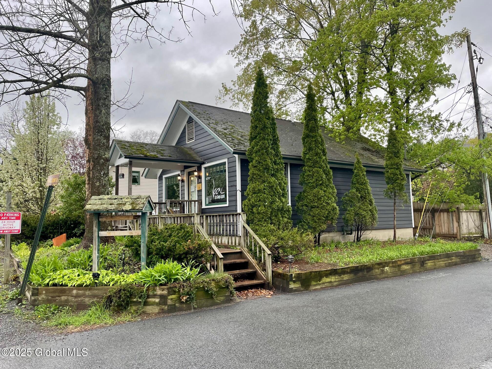 2 Karl's Corner Drive