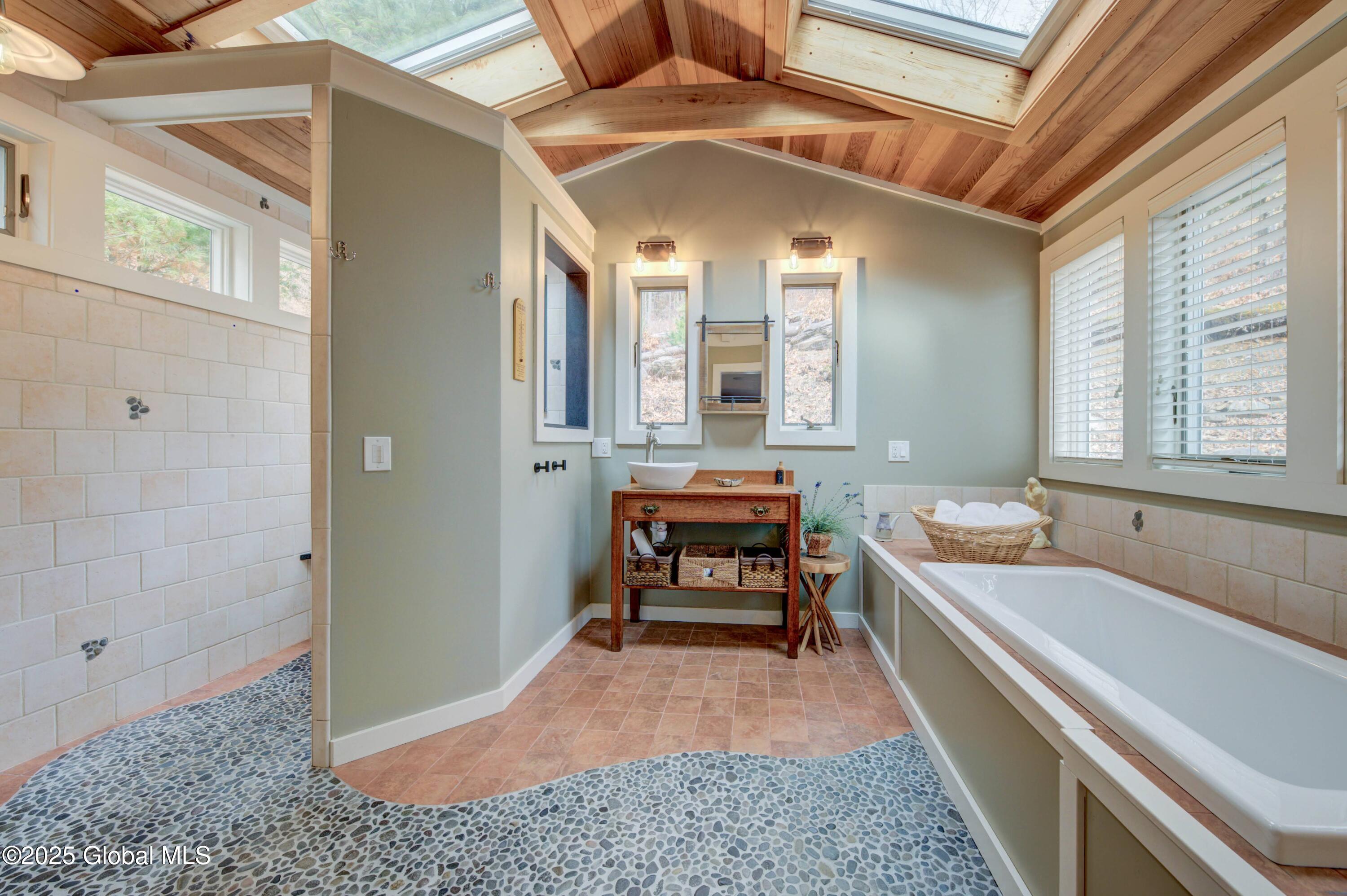 1141 North Shore Road, Hadley, New York image 31