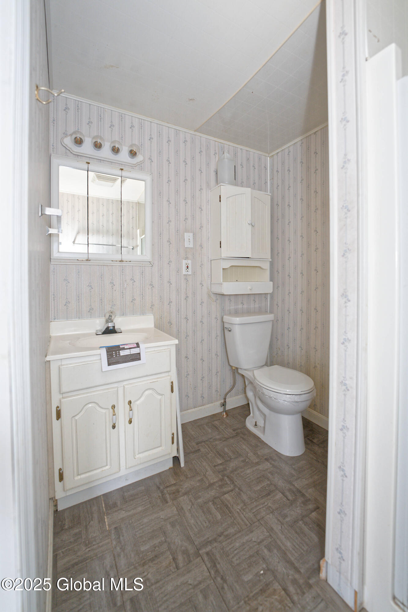 387 Hudson River Road, Waterford, New York image 23