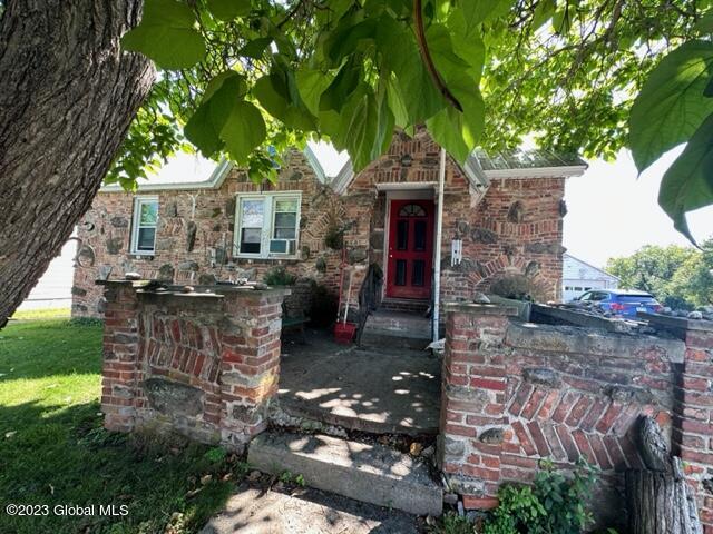 8 N Clement Avenue, Ravena, New York image 36