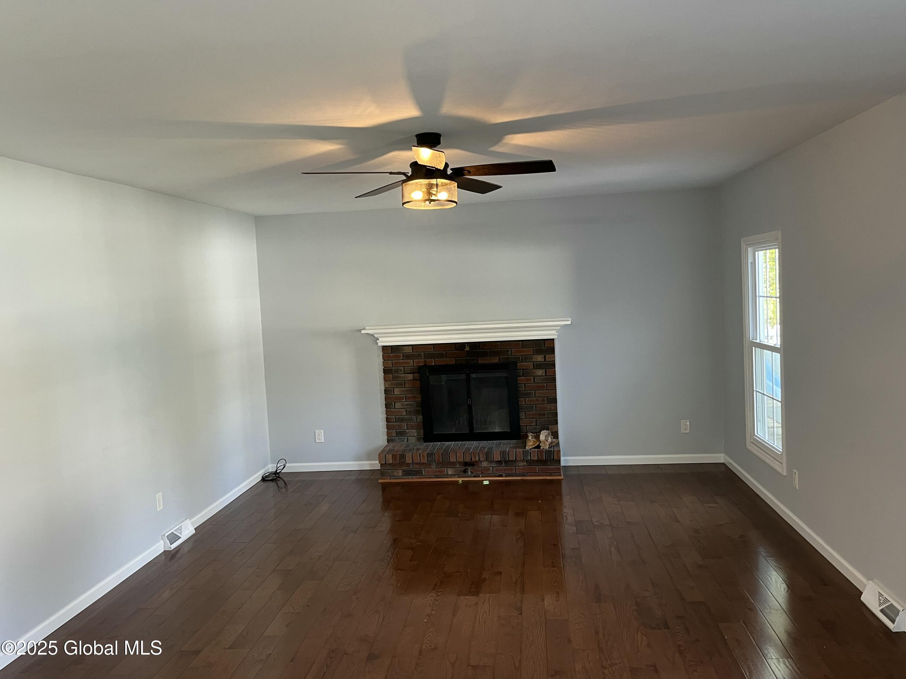 16 Durham Way, Clifton Park, New York image 9