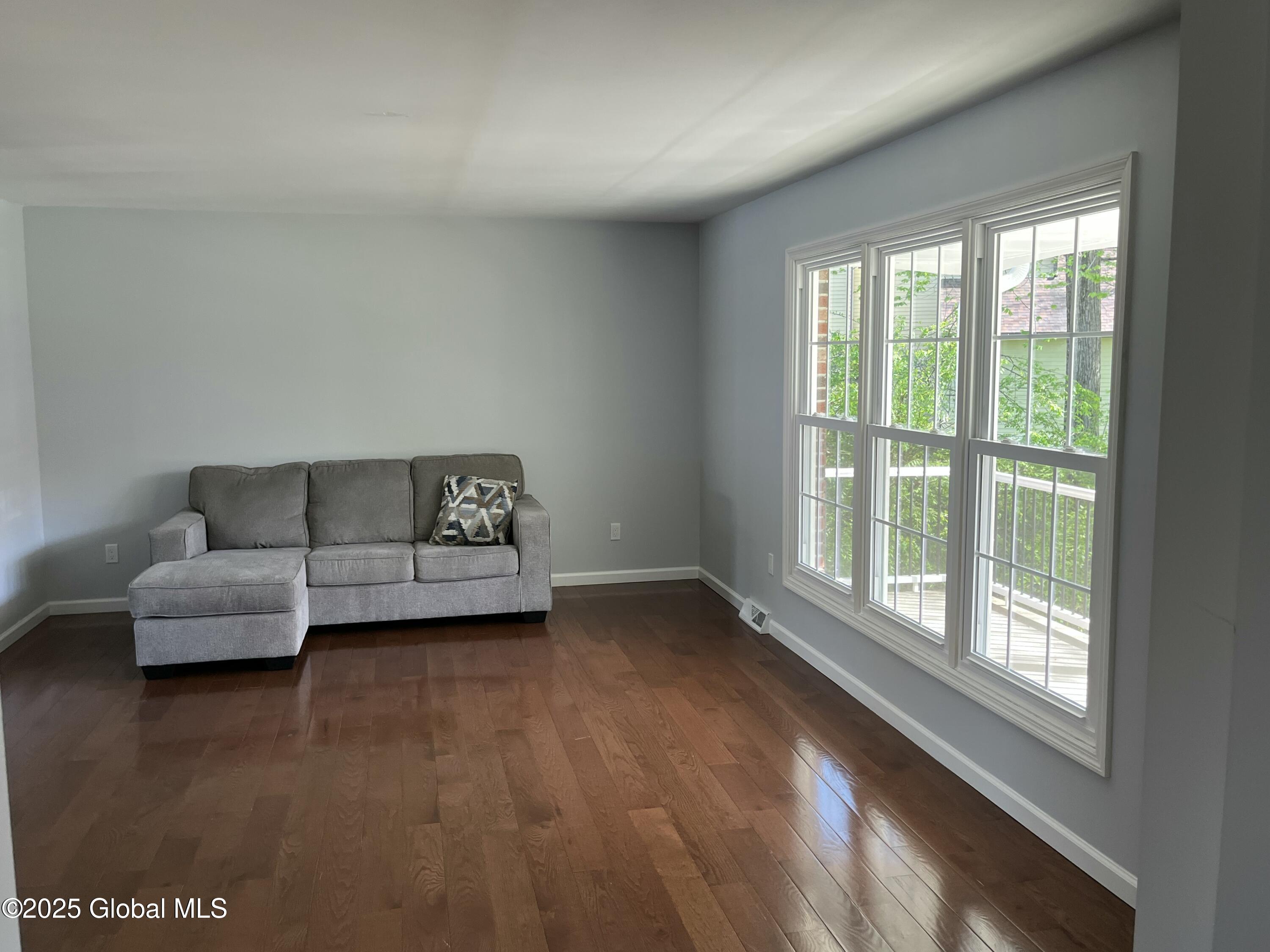 16 Durham Way, Clifton Park, New York image 6