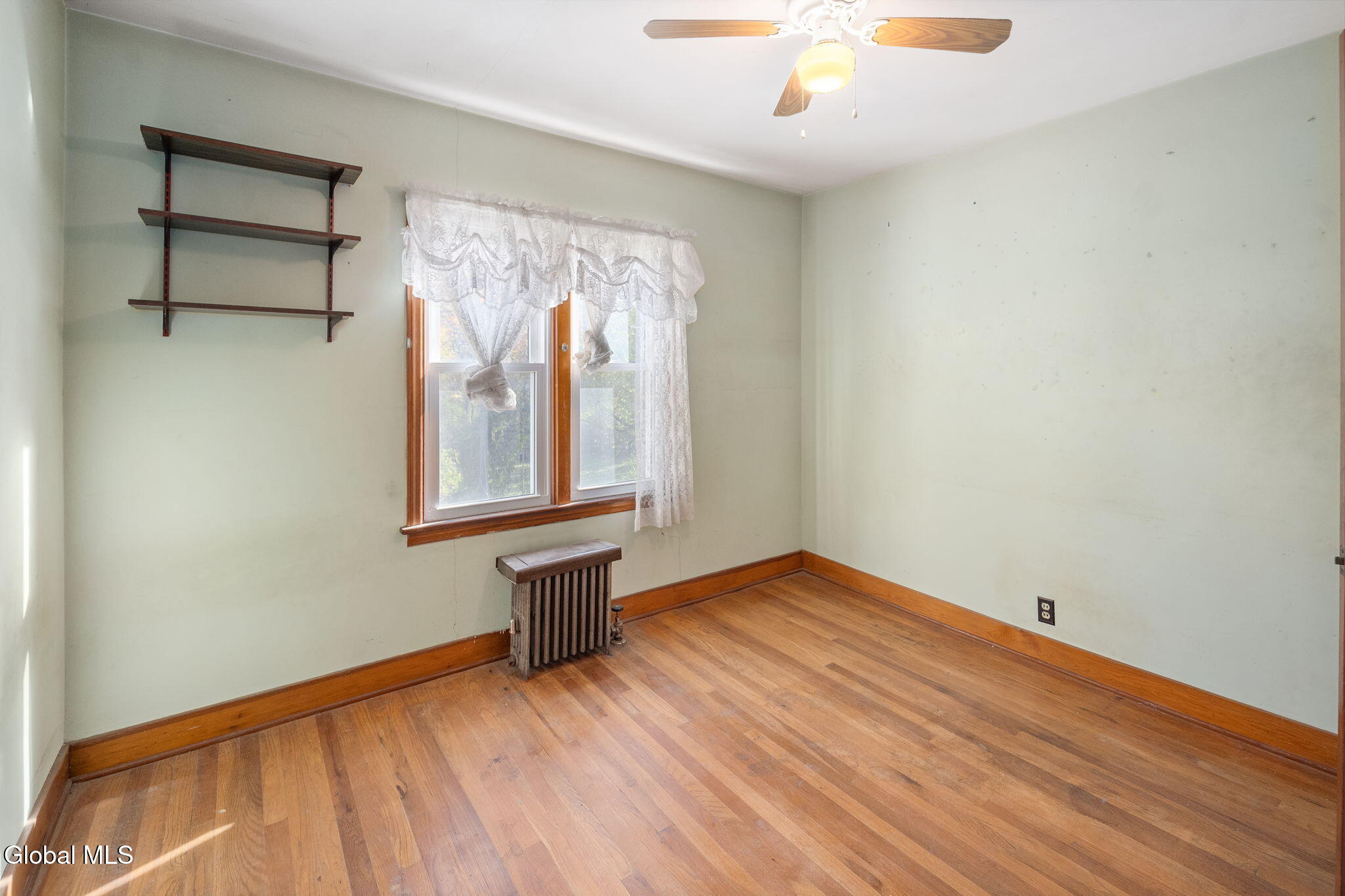 Schenectady, New York 12304, United States, 4 Bedrooms Bedrooms, ,2 BathroomsBathrooms,Residential,Active,241822