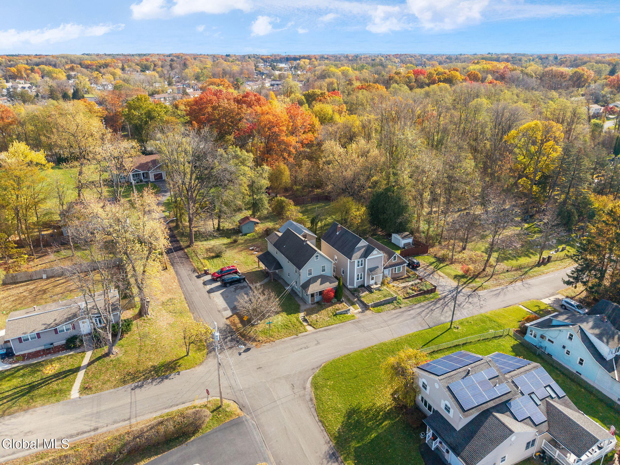 Schenectady, New York 12304, United States, 4 Bedrooms Bedrooms, ,2 BathroomsBathrooms,Residential,Active,241822
