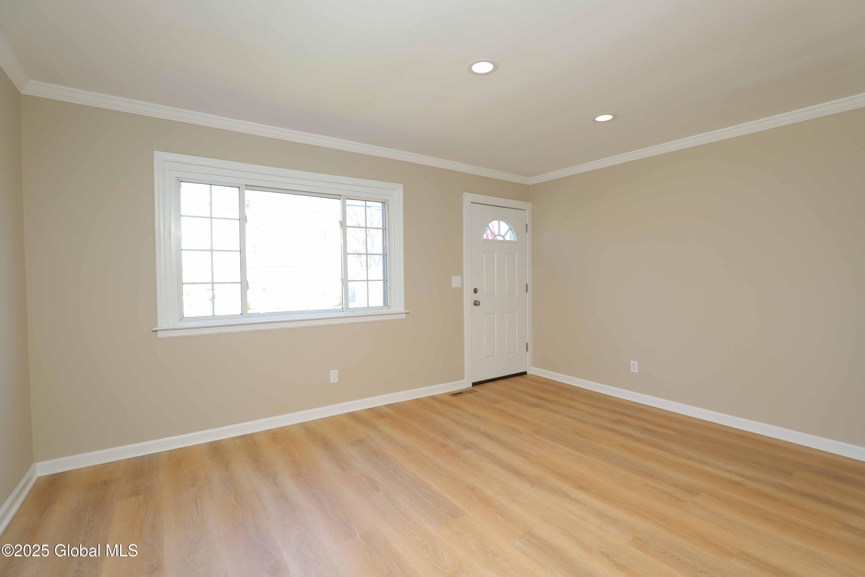 33 Plaske Drive, Colonie, New York image 13